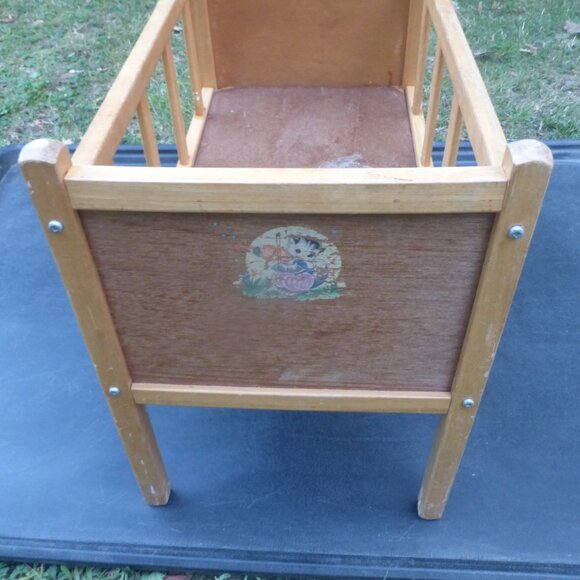 BS - Old DOLL CRIB Doll Display Vintage Doll Collection vintage Wood Toy Box - Picture 5 of 8
